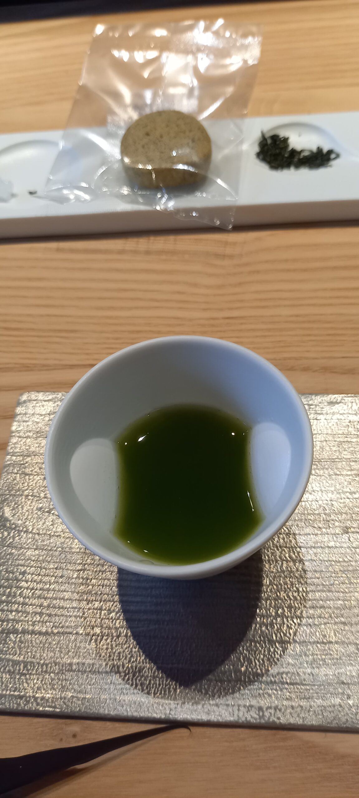 ティーセレモニーでいただいた色鮮やかな嬉野茶